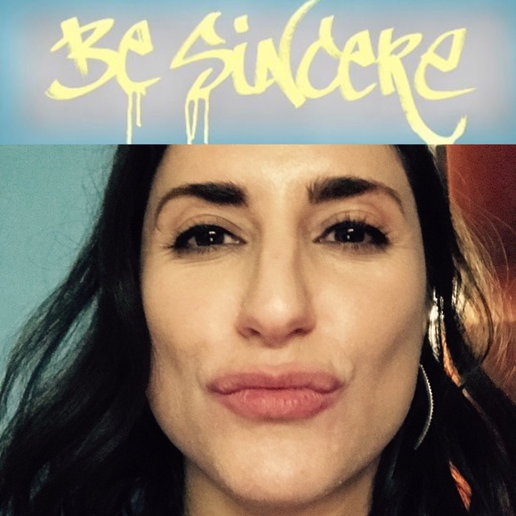 Meet your Posher, Samantha - Picture 1 of 7